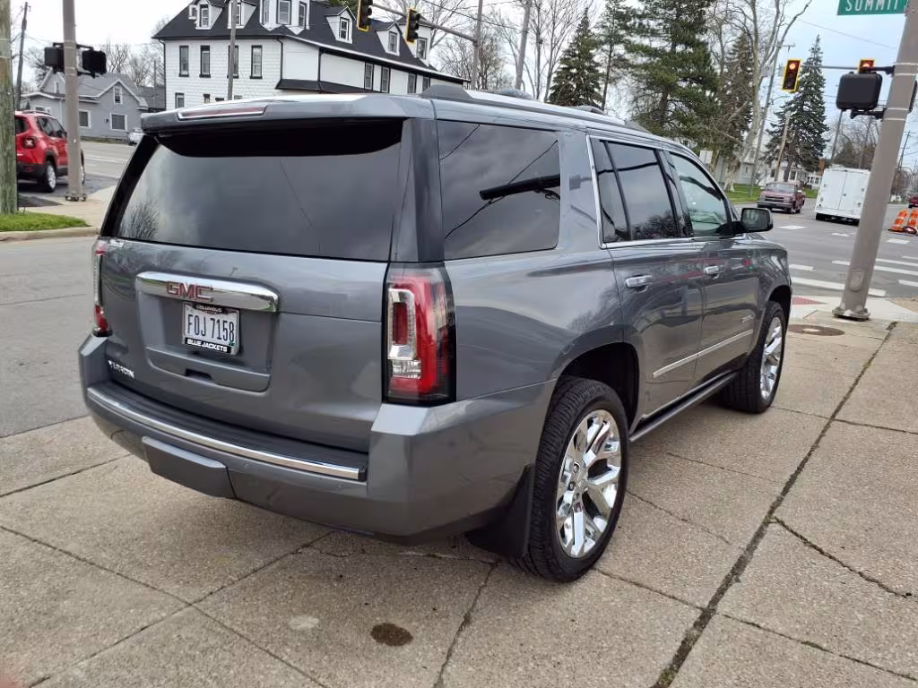 2019 GMC Yukon - 1GKS2CKJ6KR238092 - Image #28