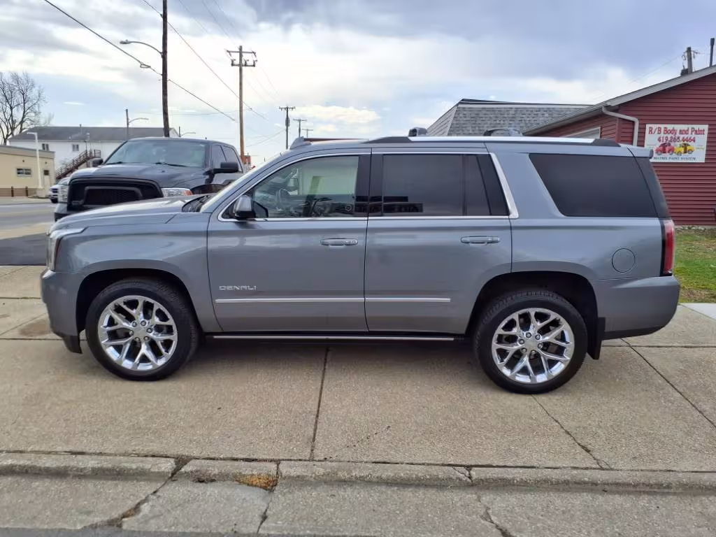2019 GMC Yukon - 1GKS2CKJ6KR238092 - Image #25